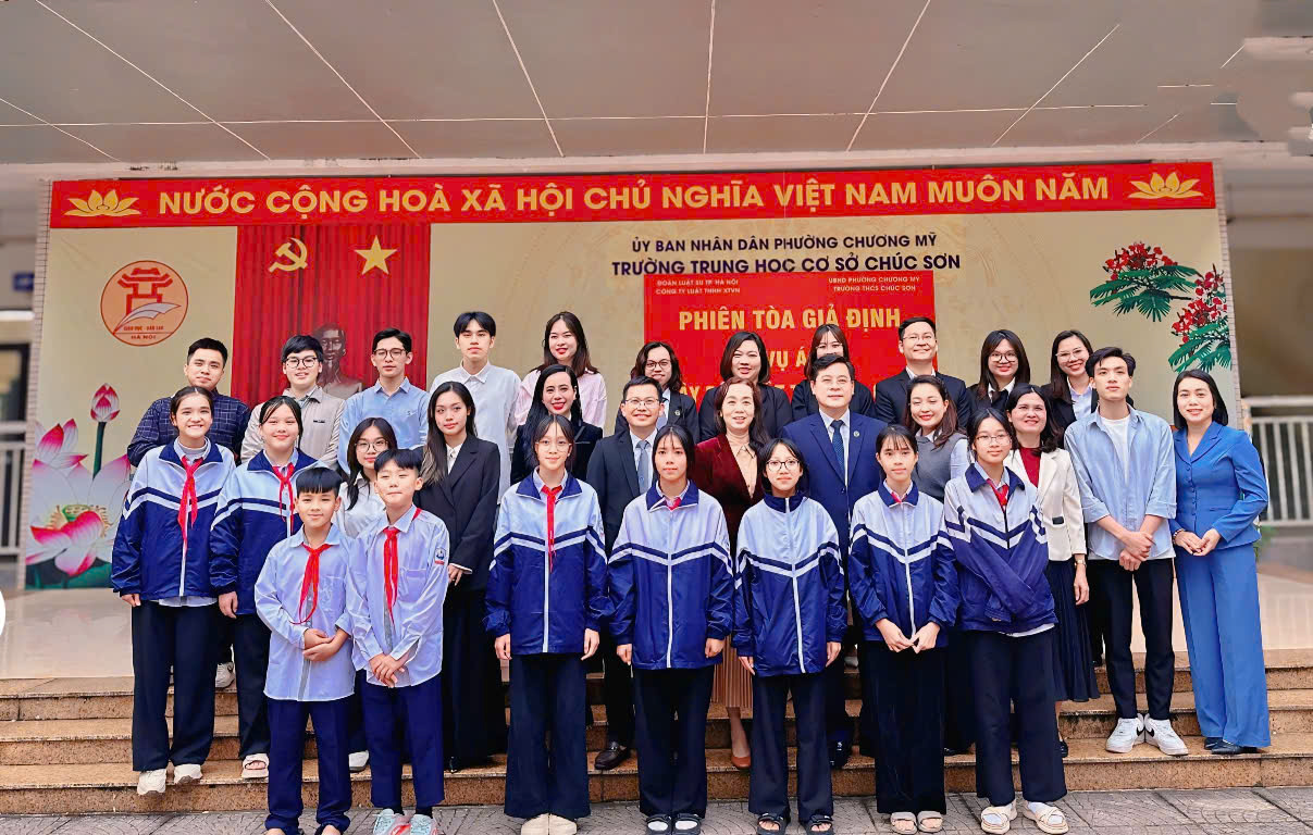 Công ty Luật TNHH XTVN (Đoàn luật sư TP. Hà Nội) tuyên truyền pháp luật tại trường THCS Chúc Sơn, phường Chương Mỹ, Thành phố Hà Nội.